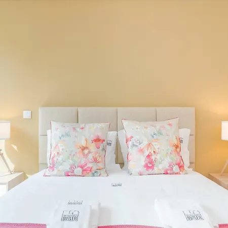 Saldanha Bright By The Portuguese Butler Apartment